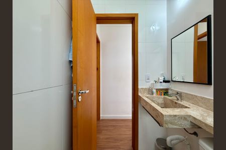 Casa para alugar com 294m², 3 quartos e 2 vagasBanheiro Social 