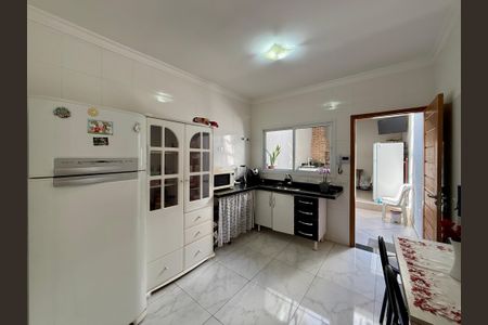 Casa para alugar com 294m², 3 quartos e 2 vagasCozinha 