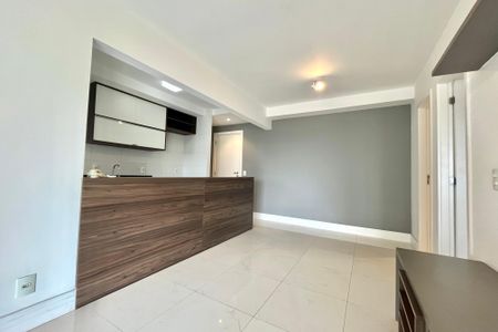 Sala de apartamento para alugar com 1 quarto, 50m² em Vila Alexandria, São Paulo