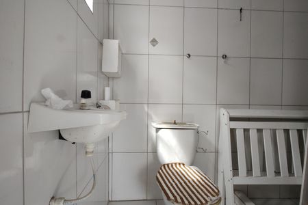 Casa de condomínio à venda com 100m², 3 quartos e sem vagaBanheiro da Suíte 2