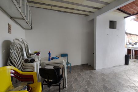 Casa de condomínio à venda com 100m², 3 quartos e sem vagaTerraço