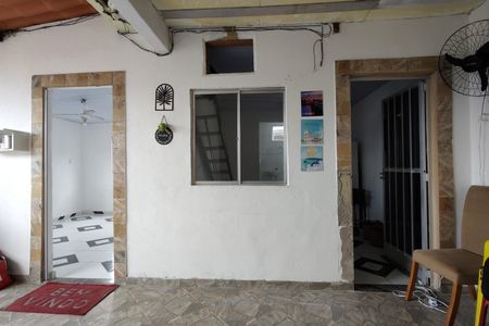 Casa de condomínio à venda com 100m², 3 quartos e sem vagaTerraço