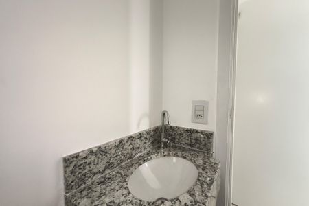 Banheiro Suíte de apartamento à venda com 3 quartos, 61m² em Jardim Santa Eudoxia, Campinas