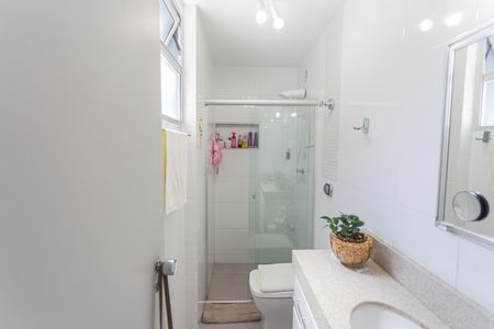 Apartamento à venda com 120m², 3 quartos e 2 vagasBanheiro da Suíte