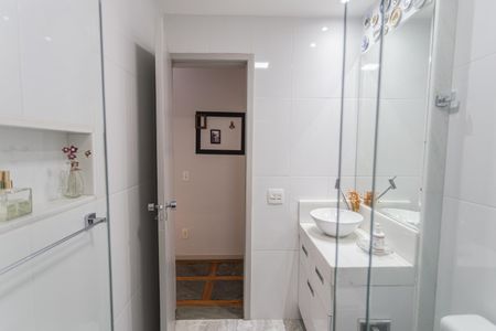 Apartamento à venda com 120m², 3 quartos e 2 vagasBanheiro Social