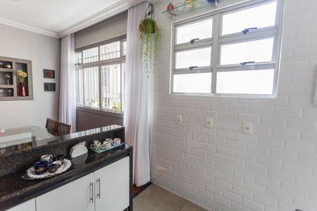 Apartamento à venda com 120m², 3 quartos e 2 vagasCozinha