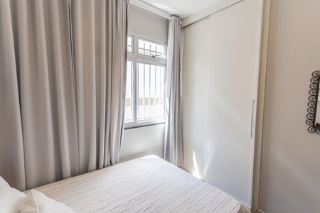 Apartamento à venda com 120m², 3 quartos e 2 vagasQuarto 2