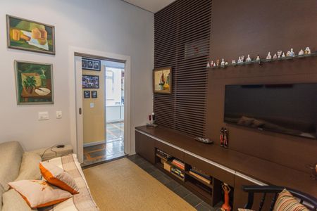 Sala 2 de apartamento à venda com 3 quartos, 120m² em Santo Antônio, Belo Horizonte