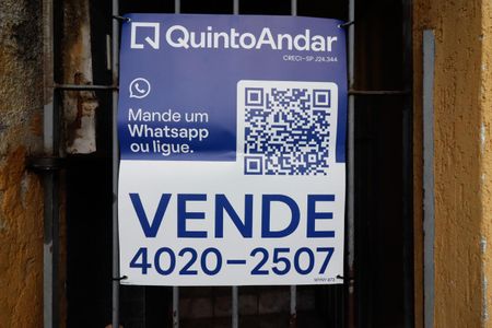 Casa à venda com 300m², 6 quartos e sem vagaPlaquinha