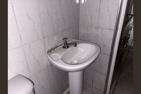 Casa à venda com 300m², 6 quartos e sem vagaBanheiro