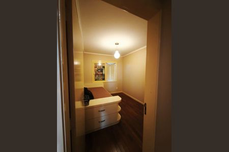 Quarto 1 de apartamento para alugar com 2 quartos, 78m² em Jardim Itu, Porto Alegre