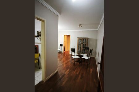 Sala de apartamento para alugar com 2 quartos, 78m² em Jardim Itu, Porto Alegre
