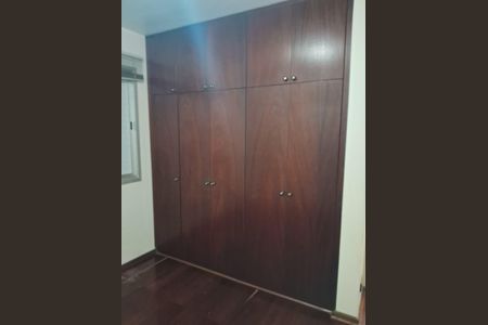 Apartamento para alugar com 74m², 2 quartos e 1 vagaQuarto