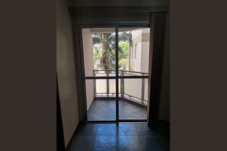 Apartamento para alugar com 74m², 2 quartos e 1 vagaVaranda