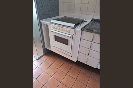 Apartamento para alugar com 74m², 2 quartos e 1 vagaCozinha