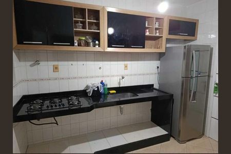 Cozinha de apartamento para alugar com 3 quartos, 112m² em Costa Azul, Salvador