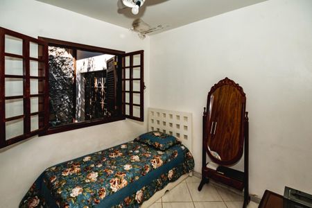 Casa à venda com 251m², 4 quartos e 2 vagasQuarto 1