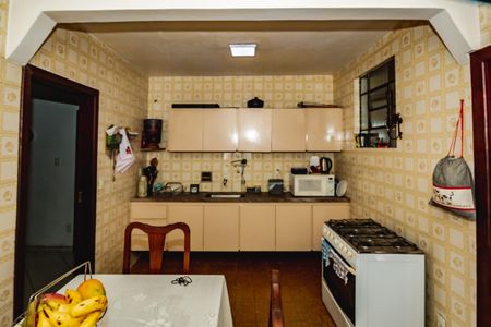 Casa à venda com 251m², 4 quartos e 2 vagasCozinha