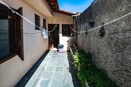 Casa à venda com 251m², 4 quartos e 2 vagasQuintal 