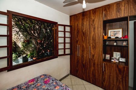 Casa à venda com 251m², 4 quartos e 2 vagasQuarto 2