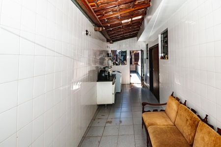 Casa à venda com 251m², 4 quartos e 2 vagasÁrea de Serviço