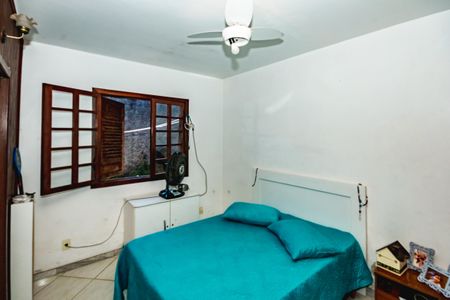 Casa à venda com 251m², 4 quartos e 2 vagasQuarto 3