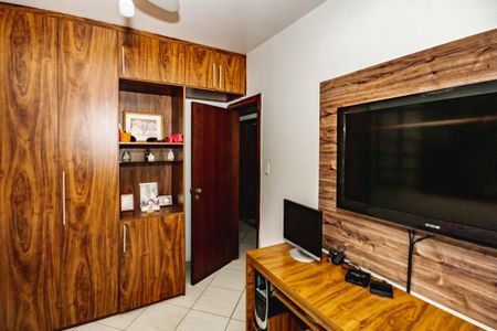 Casa à venda com 251m², 4 quartos e 2 vagasQuarto 2