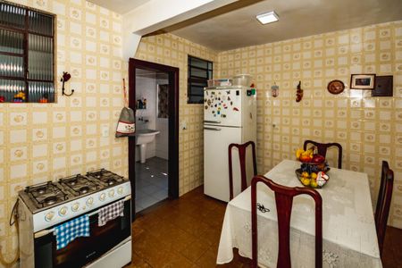 Casa à venda com 251m², 4 quartos e 2 vagasCozinha