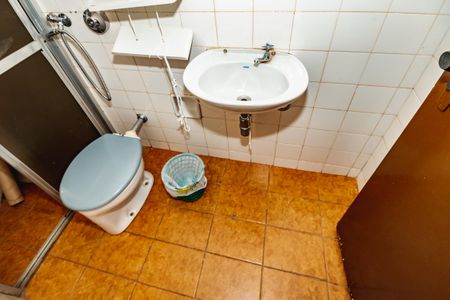 Casa à venda com 251m², 4 quartos e 2 vagasBanheiro 