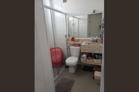 Banheiro de apartamento à venda com 2 quartos, 68m² em Bela Vista, Osasco