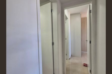 Apartamento à venda com 62m², 2 quartos e 1 vagaCorredor