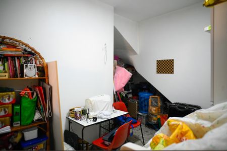 Casa à venda com 170m², 2 quartos e 6 vagasDepósito