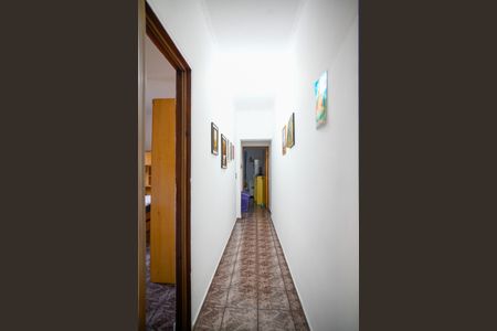 Casa à venda com 170m², 2 quartos e 6 vagasCorredor