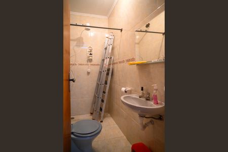 Casa à venda com 170m², 2 quartos e 6 vagasBanheiro de Serviço