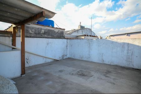 Casa à venda com 170m², 2 quartos e 6 vagasTerraço