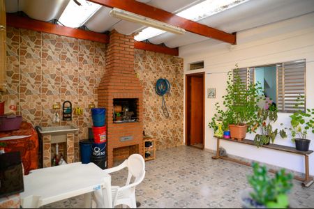 Casa à venda com 170m², 2 quartos e 6 vagasÁrea de Serviço