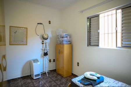 Casa à venda com 170m², 2 quartos e 6 vagasQuarto 1