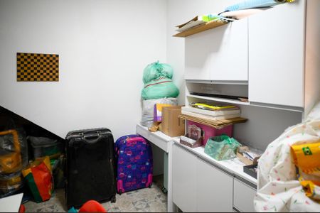 Casa à venda com 170m², 2 quartos e 6 vagasDepósito