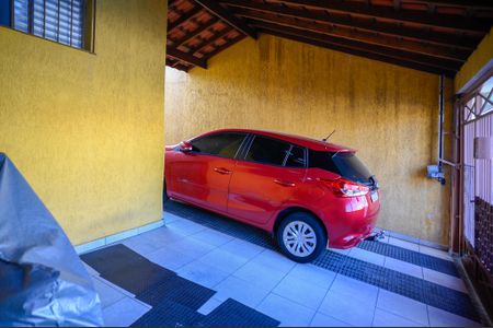 Casa à venda com 170m², 2 quartos e 6 vagasGaragem