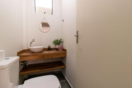 Apartamento para alugar com 94m², 3 quartos e sem vagaLavabo