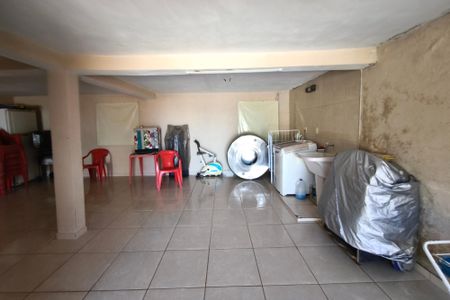 Casa à venda com 300m², 3 quartos e 1 vagaÁrea de Serviço