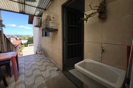 Casa à venda com 300m², 3 quartos e 1 vagaÁrea de Serviço