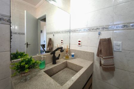 Casa à venda com 300m², 3 quartos e 1 vagaBanheiro