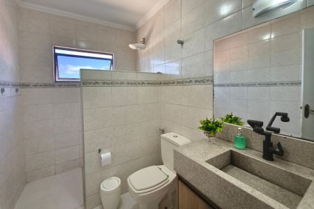 Casa à venda com 300m², 3 quartos e 1 vagaBanheiro