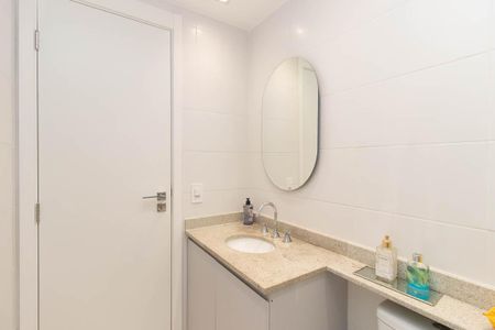Apartamento à venda com 80m², 2 quartos e 1 vagaBanheiro Social
