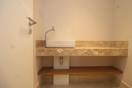 Apartamento para alugar com 78m², 2 quartos e 1 vagaLavabo