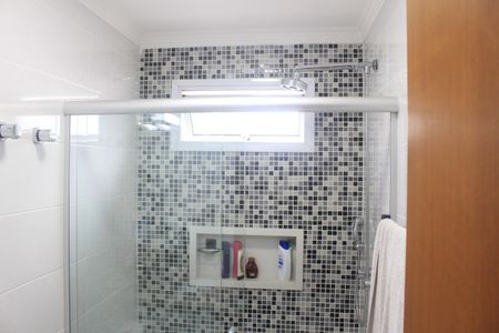 Apartamento à venda com 122m², 3 quartos e 4 vagasBanheiro da Suíte 1