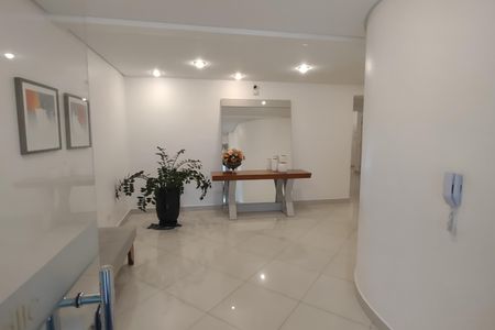Apartamento à venda com 122m², 3 quartos e 4 vagasHall social