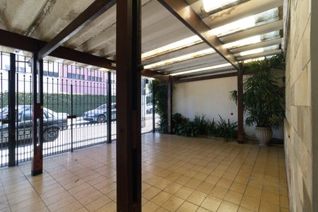 Casa à venda com 165m², 3 quartos e 2 vagas Casa à venda com 165m², 3 quartos e 2 vagasGaragem