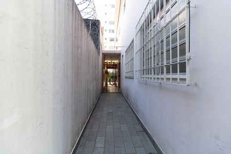 Casa à venda com 165m², 3 quartos e 2 vagas Casa à venda com 165m², 3 quartos e 2 vagasCorredor Lateral